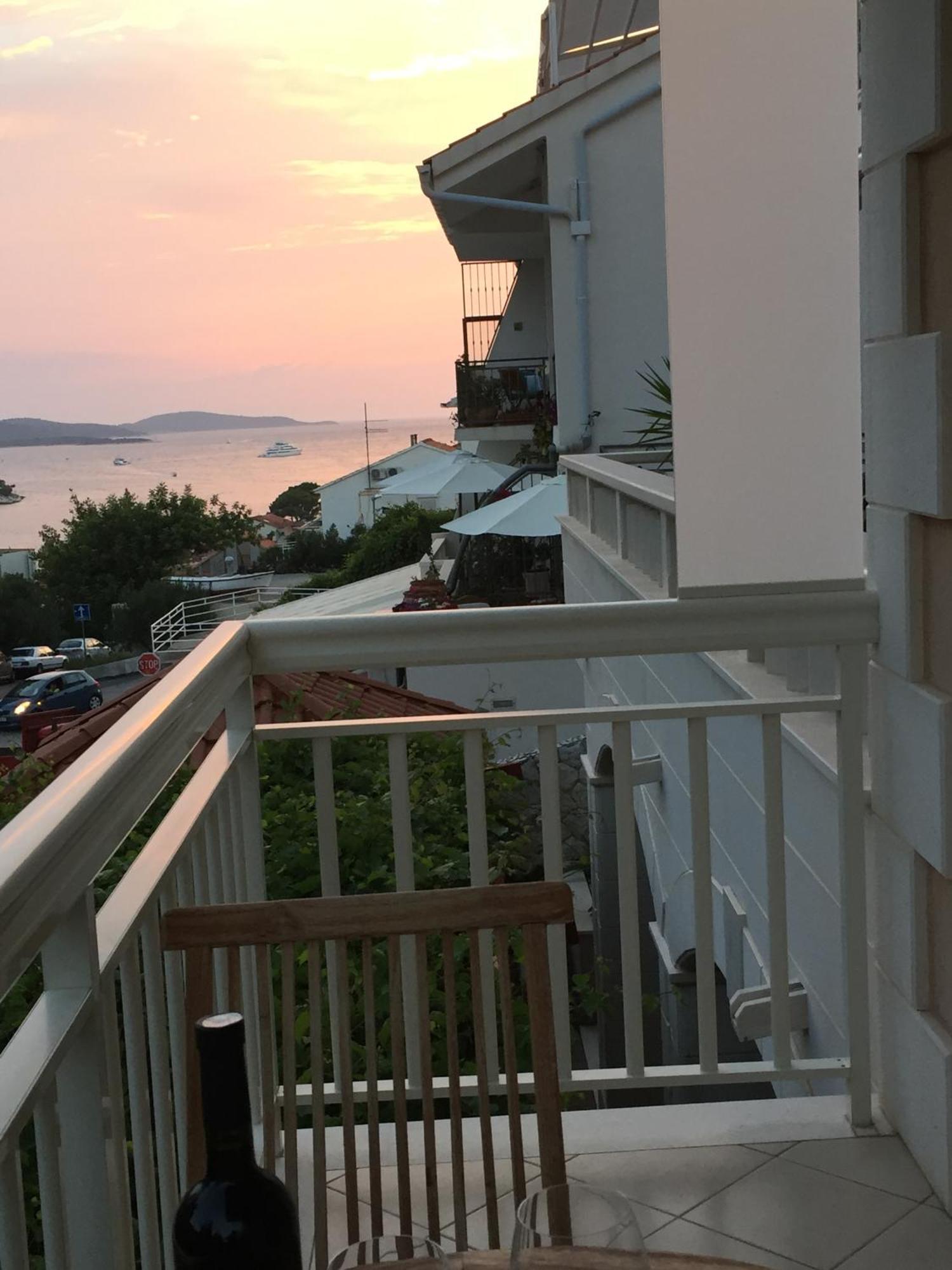 Apartments Jani هفار المظهر الخارجي الصورة